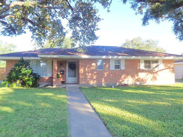 1st image of 306 N Pasadena Dr