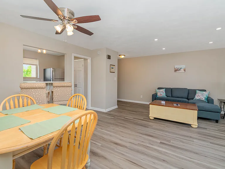 1540 Chela Ave #B — Photo 13