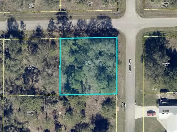 601 W 15th St, Lehigh Acres, FL 33972