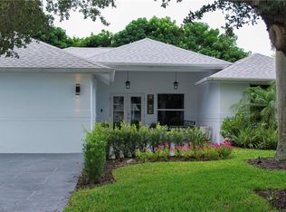 92 Madison Dr, Naples, FL 34110