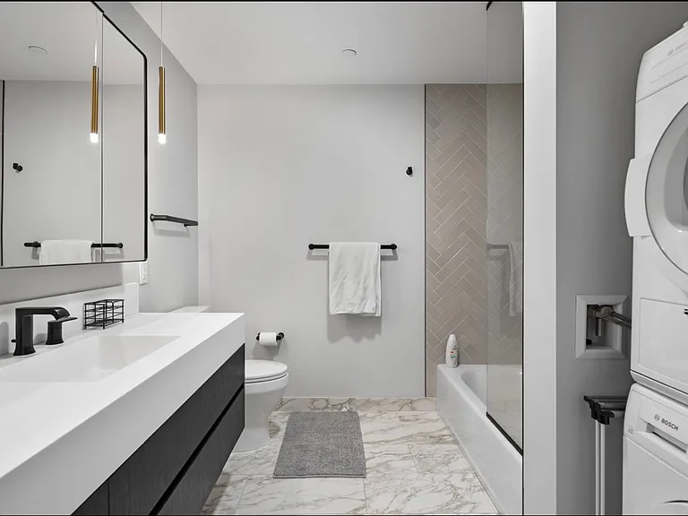 55 Lagrange St #301 — Photo 9