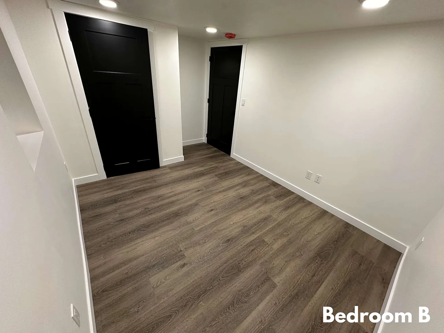 3 bed, 940 sqft, $600 — Photo 2