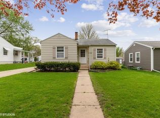 1166 Easton Ave, Waterloo, IA 50702