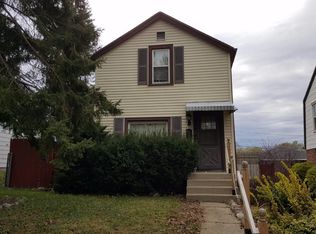 3549 S 2nd St, Milwaukee, WI 53207