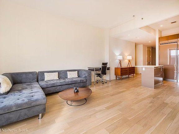 3rd image of 75 Wall St APT 30A