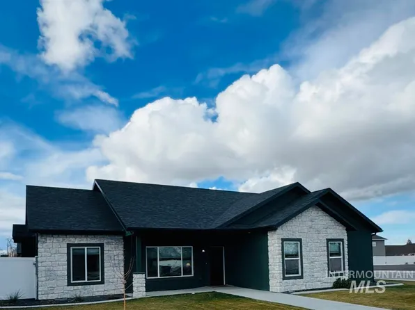 1346 Zephlyn St, Twin Falls, ID 83301