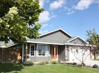 7911 Zayas Dr, Pasco, WA 99301