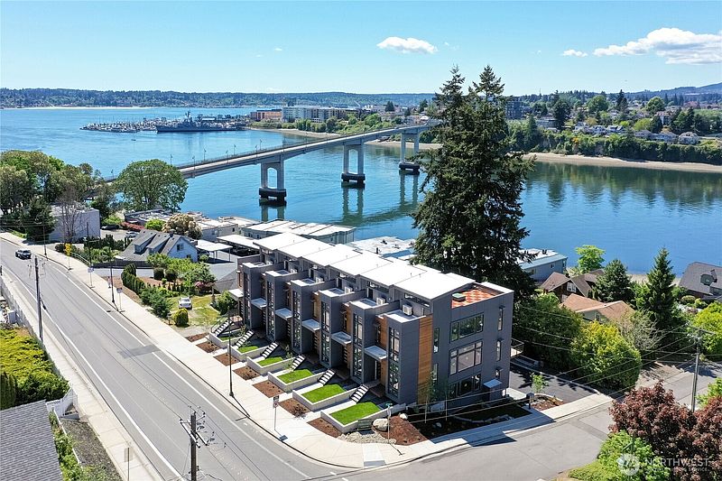 4th image of 1149 Wheaton Way
