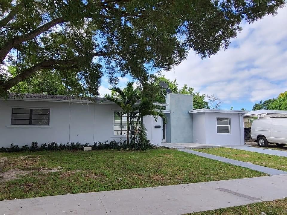 1st image of 10210 Jamaica Dr