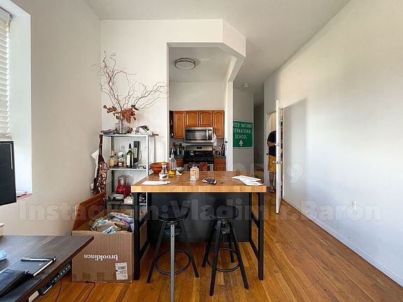2nd image of 92 Putnam Ave #3