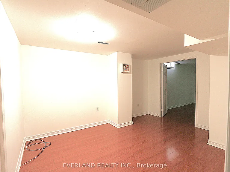 47 Jimston Dr — Photo 6