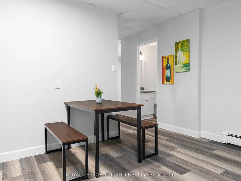 469 Grey St #7 — Photo 8