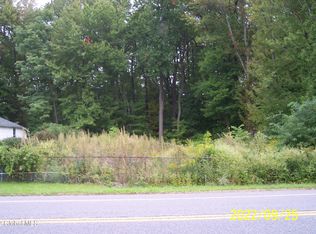 143 Guideboard Rd, Waterford, NY 12188