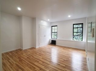 33 Newell St #3, Brooklyn, NY 11222