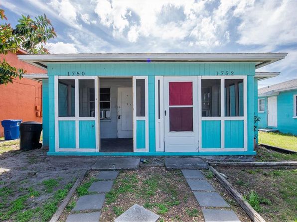 saint-petersburg-florida-81403882 picture