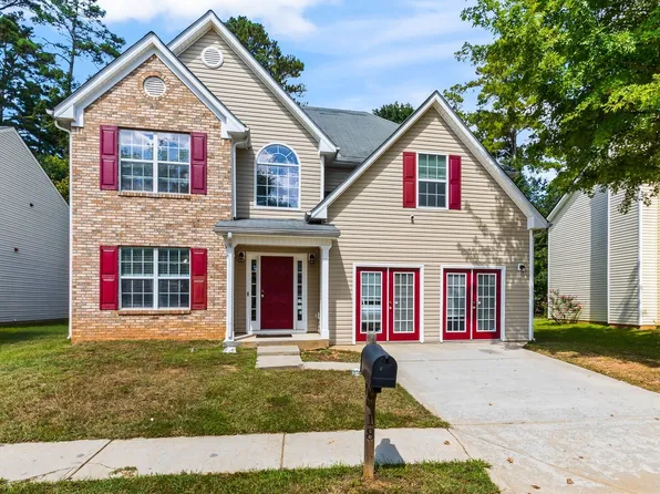 18 Belmont Park Ln, Newnan, GA 30263