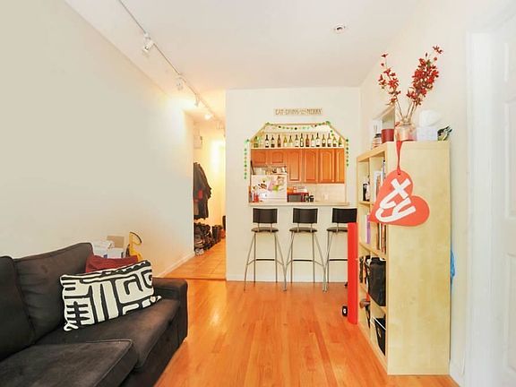 3rd image of 336 E 67th St APT 12