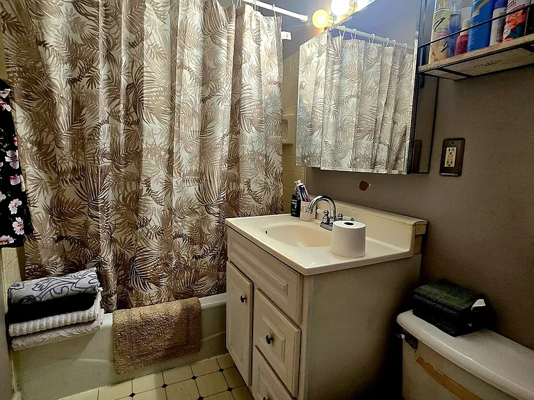 73 Woodbridge Ave — Photo 10