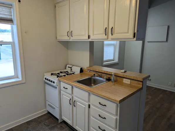 214 Sibley St #1, Hastings, MN 55033
