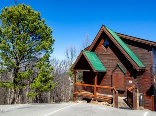 1276 Bear Cub Way, Gatlinburg, TN 37738