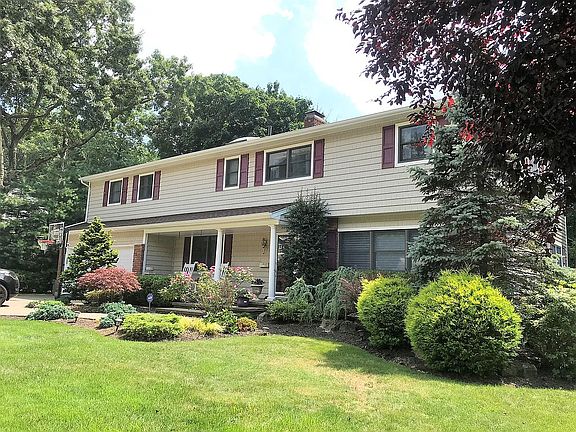 4th image of 12 Lenmore Dr
