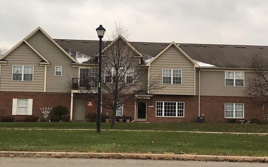 2nd image of 27340 Hidden Oaks Dr