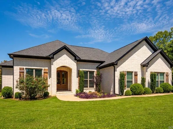 24 Johnny Dr, Greenbrier, AR 72058
