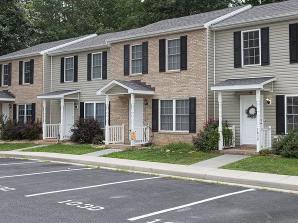 103 13th St Unit D, Grottoes, VA 24441