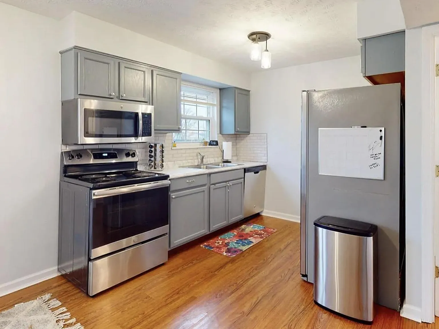 2 bed, 1008 sqft, $2,000 — Photo 4