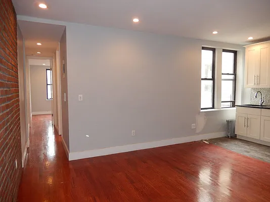 Rented by Bohemia Realty Group | media 15