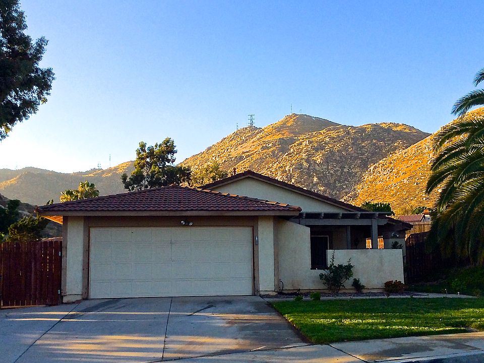 1st image of 21788 Glen View Dr