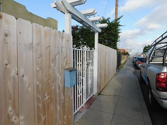 4th image of 3478 Polk Ave