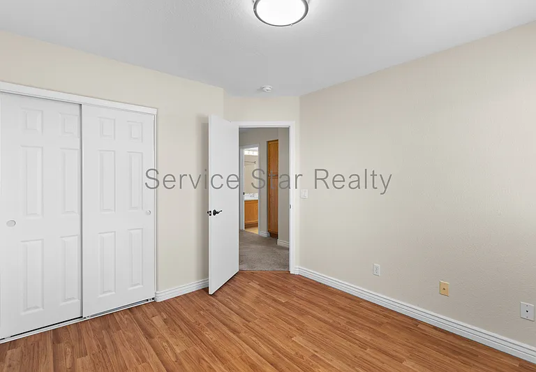 15957 W Cottonwood St — Photo 16
