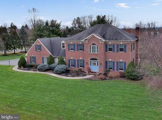 35 Monteview Dr, York, PA 17404