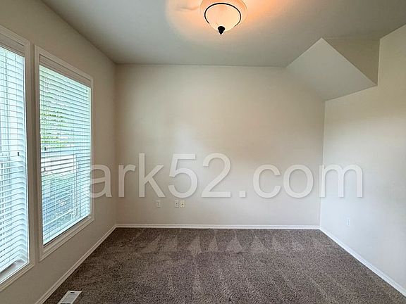 4th image of 11113 185th St E