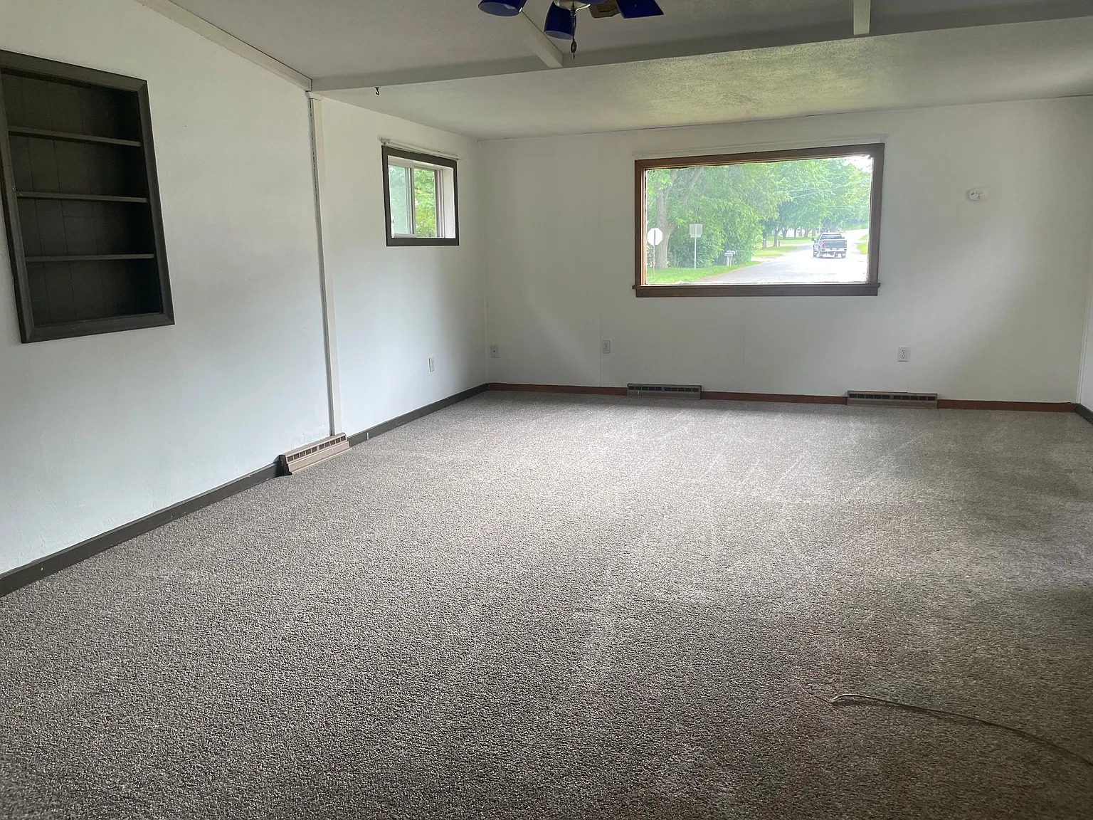 4 bed, 1400 sqft, $1,325 — Photo 4