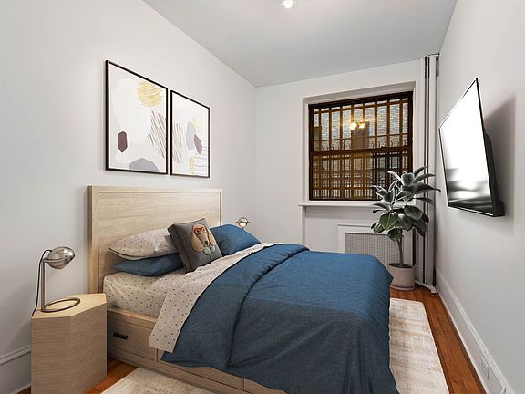 4th image of 303 W 74th St APT 1R