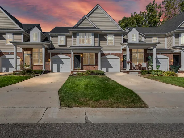 4907 Green Ct, Shelby Township, MI 48317