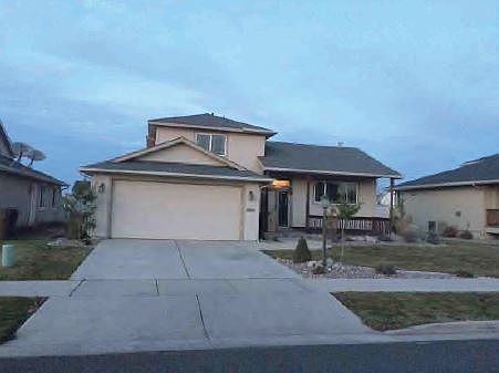 1st image of 1605 E Grassland Ct