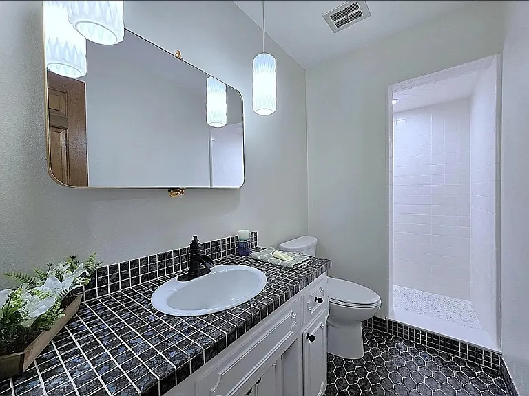W17745 Ann Ave — Photo 13
