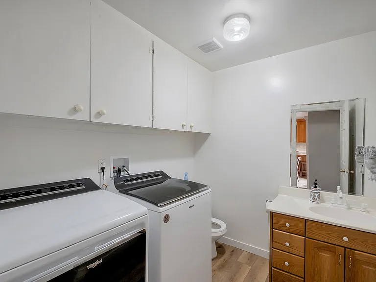 1530 W South Jordan Pkwy — Photo 23