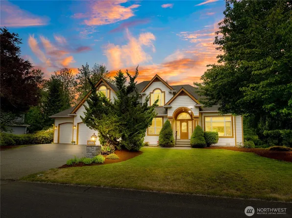 8202 204th Avenue Ct E, Bonney Lake, WA 98391