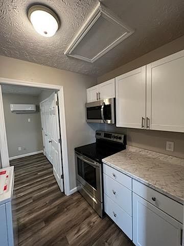 1st image of 434 Archwood St N