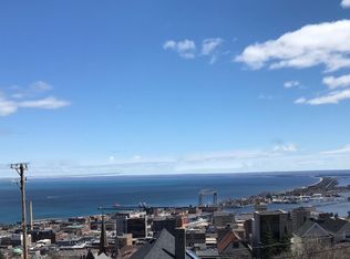 220 W 7th St, Duluth, MN 55806