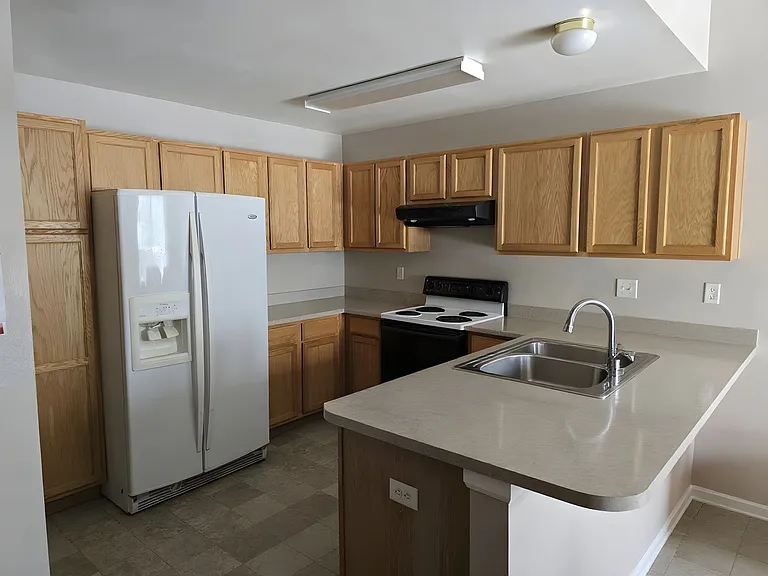 4424 Poplar Brook Dr — Photo 7