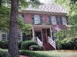 3007 Randolph Dr, Raleigh, NC 27609