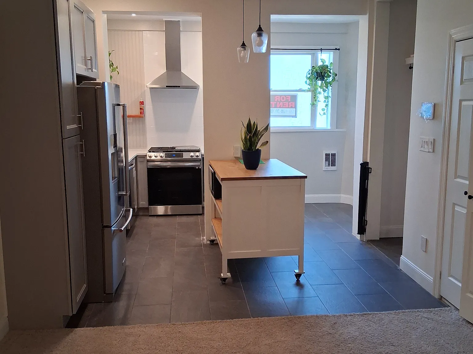 13 Bender Pl — Photo 1