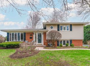 929 S Dunton Ave, Arlington Heights, IL