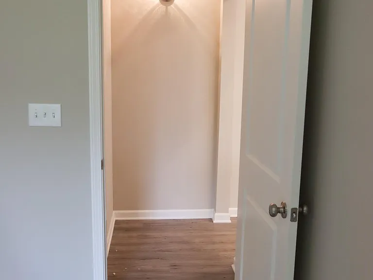 322 Briarwood Ln — Photo 40