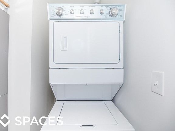 4th image of 4751 N Leavitt St #4755ONE